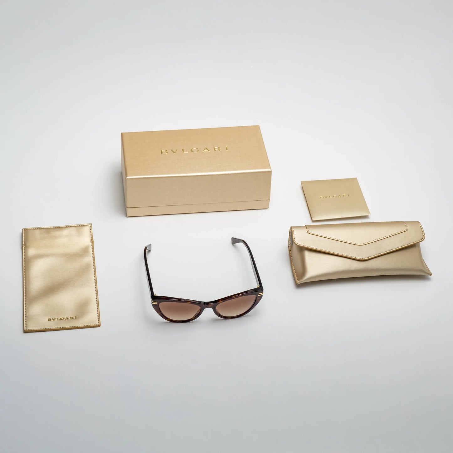 Occhiale da sole Bulgari BV40048I 52F Havana