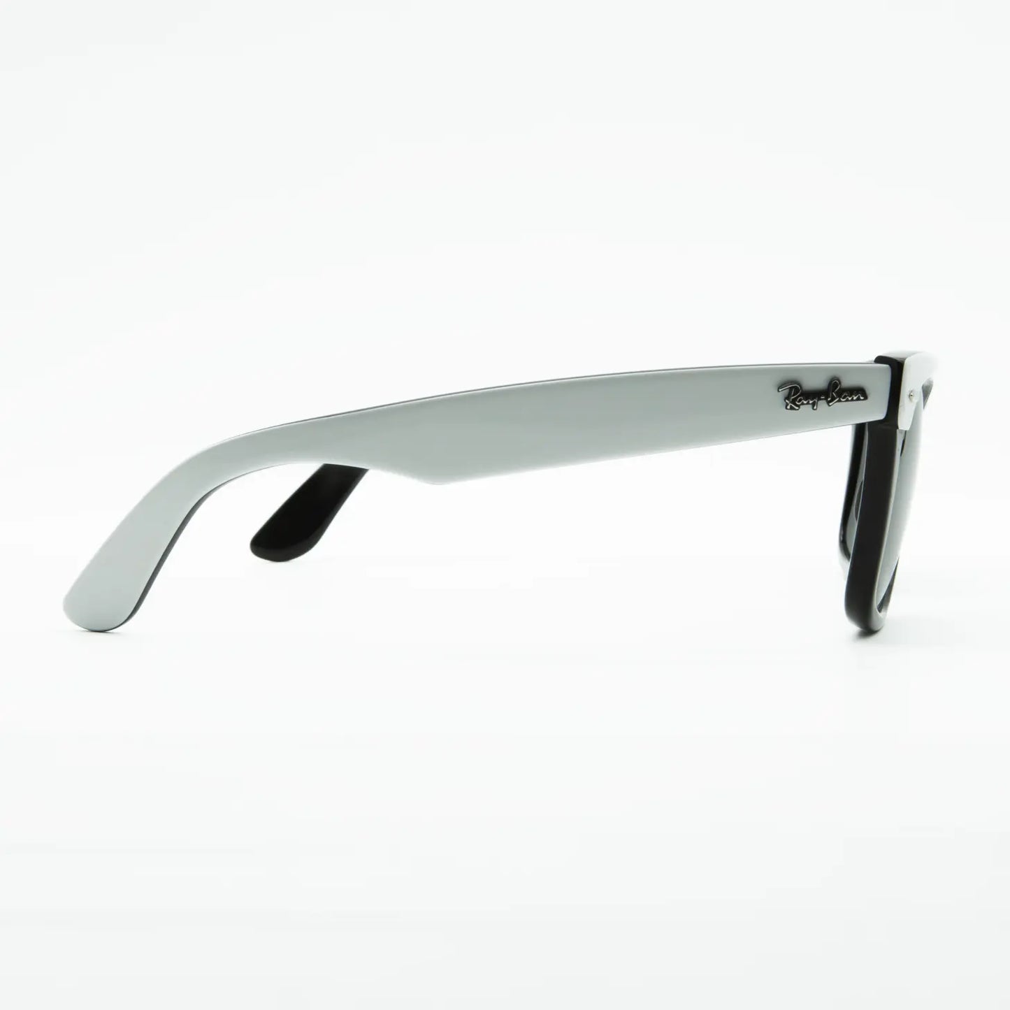 Occhiale da sole Ray-Ban Wayfarer Street Neat RB2240 1444/31 Bianco/Nero